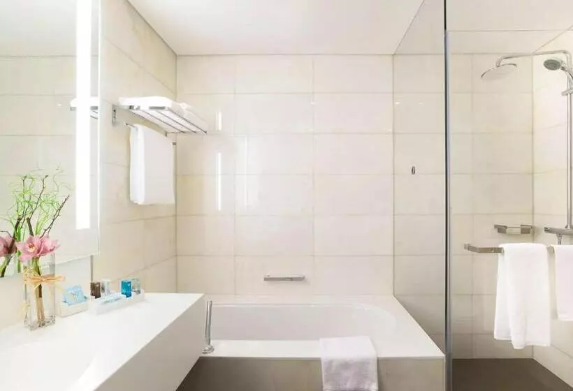 スーペリアールーム, Novotel Abu Dhabi Al Bustan