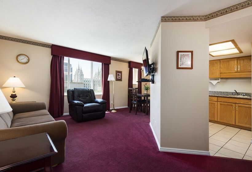 شقة غرفة واحدة, The Kimball At Temple Square