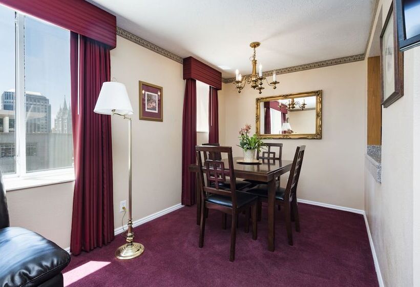 شقة غرفة واحدة, The Kimball At Temple Square