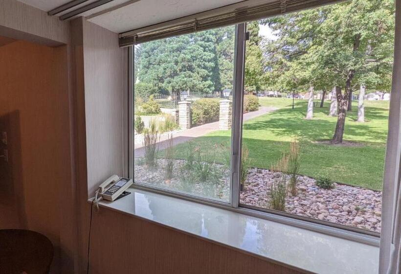 Люкс Deluxe Кровать Кинг, The Kimball At Temple Square