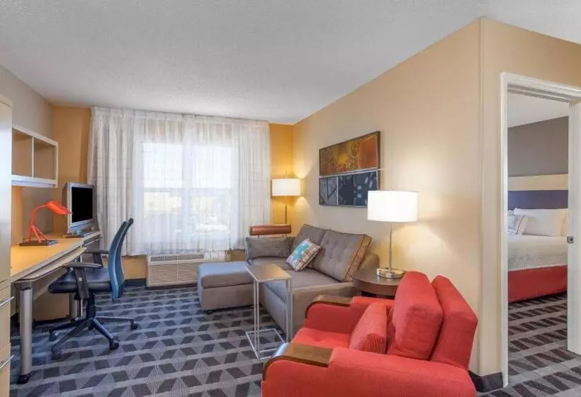 キングサイズベッドのスイートルーム, Towneplace Suites Huntsville
