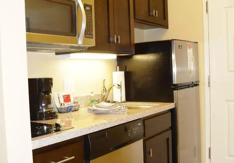 キングサイドベッドのスタンダードワンルーム, Towneplace Suites Redding