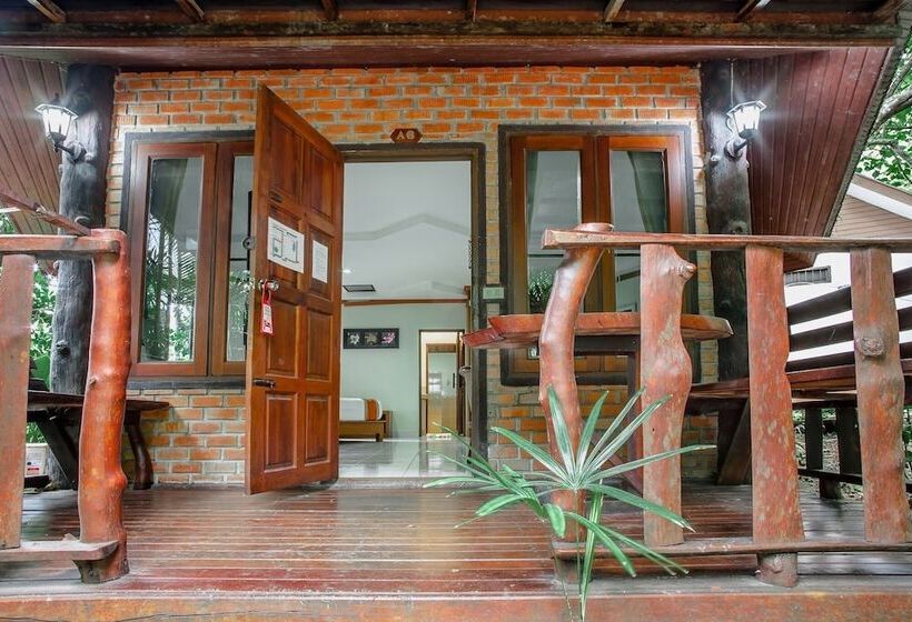 패밀리 방갈로, The Vatika Resort And Spa