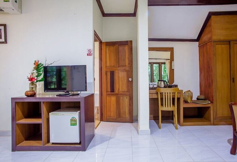 패밀리 방갈로, The Vatika Resort And Spa