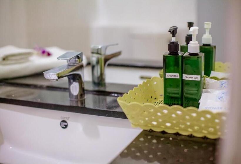 수영장 전망 방갈로, The Vatika Resort And Spa