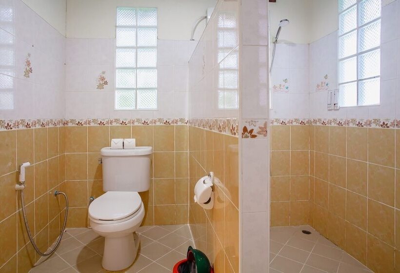 패밀리 방갈로, The Vatika Resort And Spa