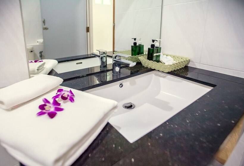 수영장 전망 방갈로, The Vatika Resort And Spa