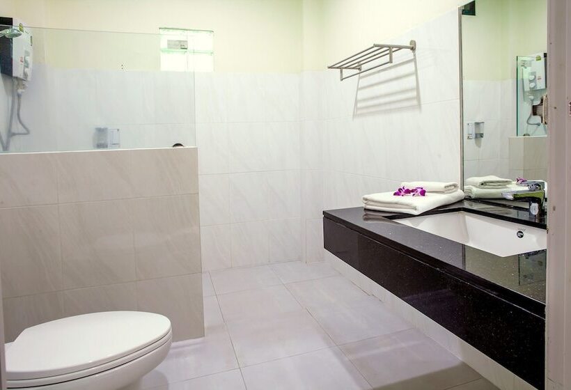 Бунгало с видом на бассейн, The Vatika Resort And Spa
