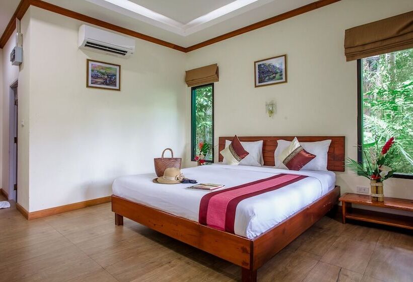 수영장 전망 방갈로, The Vatika Resort And Spa