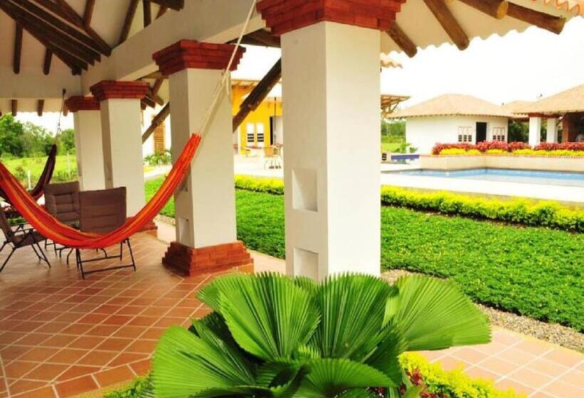 四人标准间, Brizantha Hotel Campestre