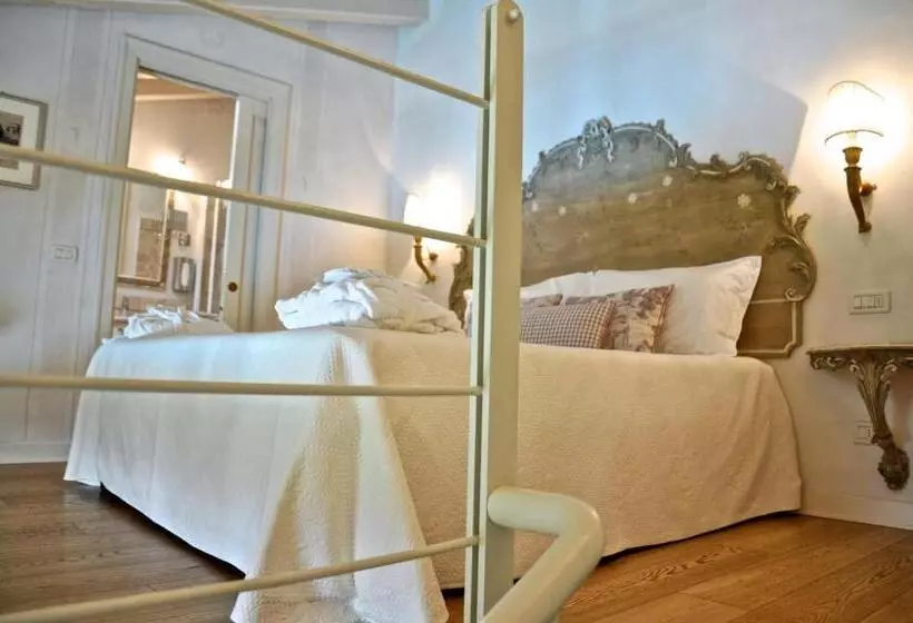 Suite with Terrace, Garda Hotel San Vigilio Golf