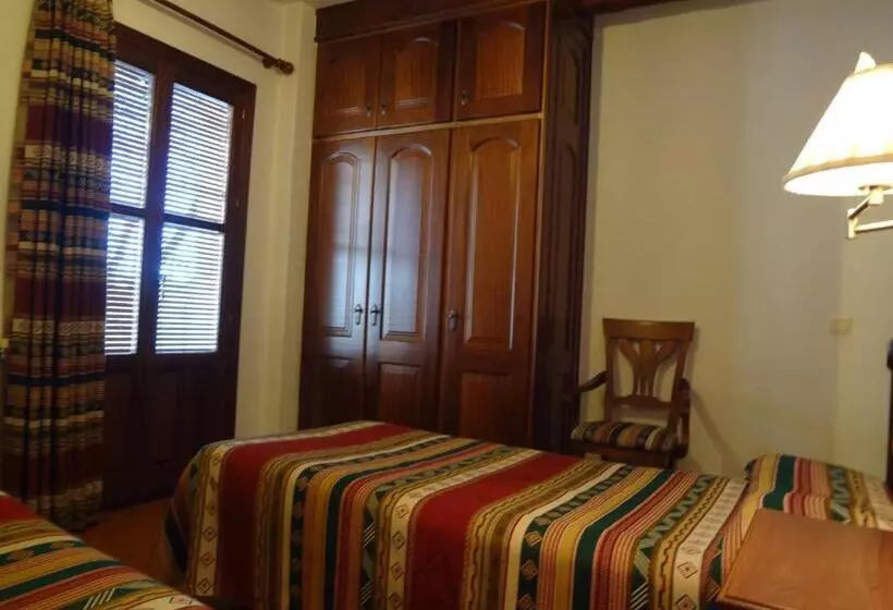 スタンダードルーム, Hostal Rural Poqueira