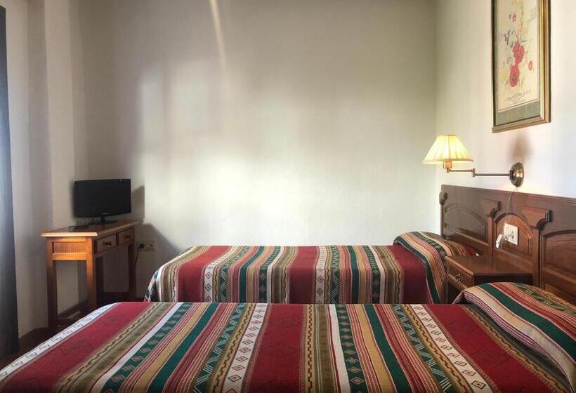 Номер Стандарт, Hostal Rural Poqueira