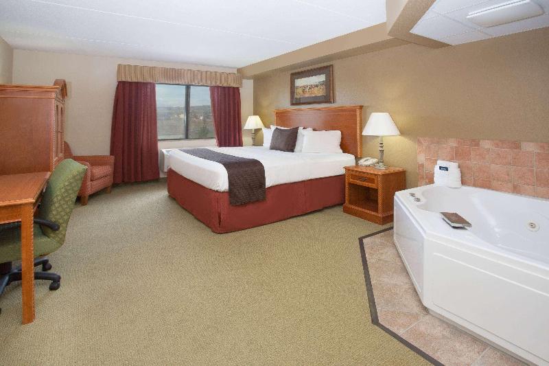Люкс Кровать Кинг, Americinn By Wyndham Laramie Near University Of Wyoming