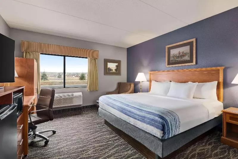 キングサイズベッドのスタンダードルーム, Americinn By Wyndham Laramie Near University Of Wyoming