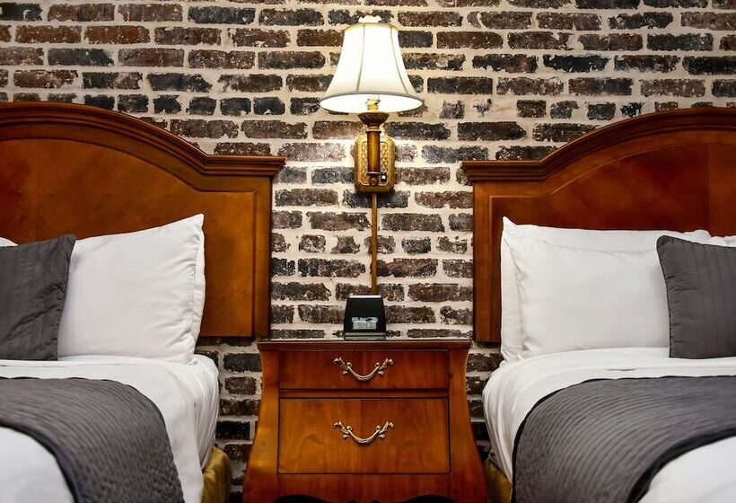 غرفة ديلوكس, Brand Plaza