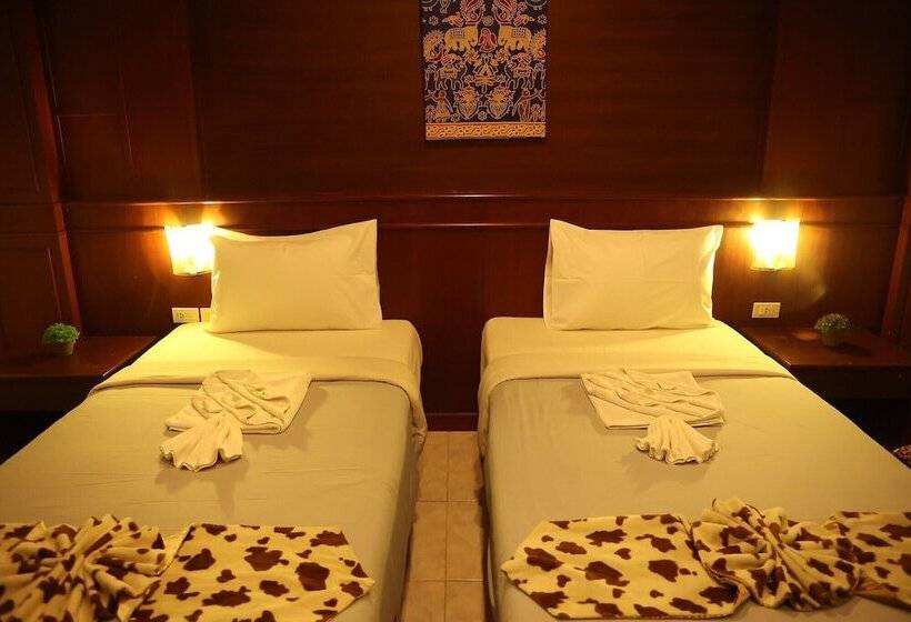 غرفة قياسية, New Forest Patong