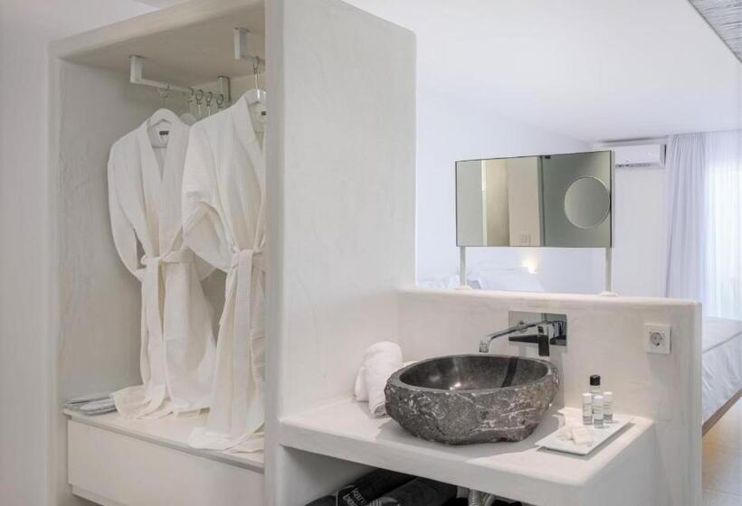 غرفة قياسية مطلّة علي البحر, Kantouni Beach Boutique