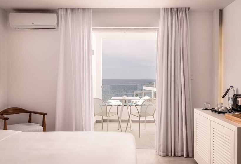 غرفة قياسية مطلّة علي البحر, Kantouni Beach Boutique