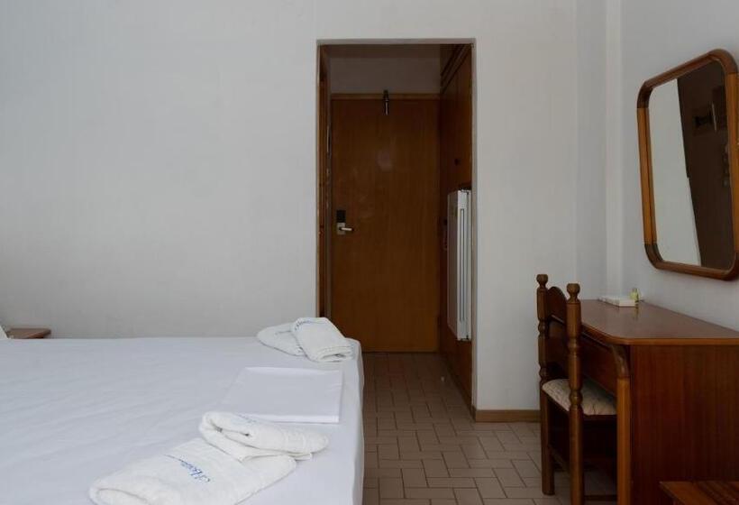 标准间带山景, Kardamili Beach