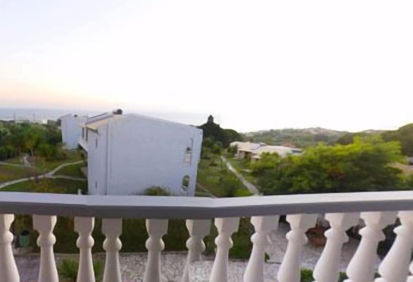 オーシャンビュースタンダードルーム, Navarone