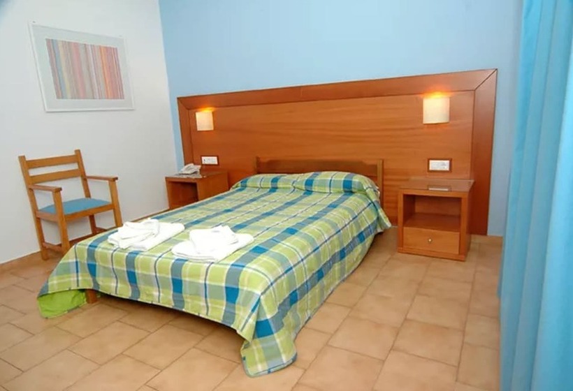 חדר סטנדרט יחיד, Navarone