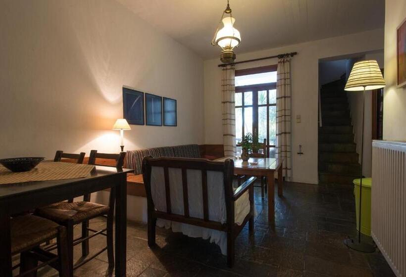 带2个卧室的公寓, Proimos Maisonnettes