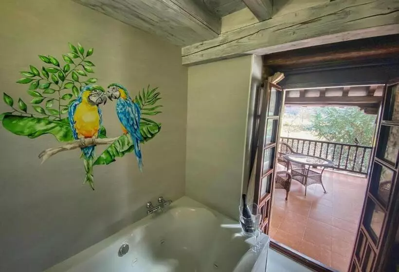 سوئیت با وان آب گرم, Spa Casona La Hondonada