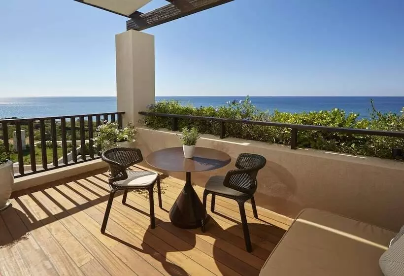 オーシャンビューのプレミアムルーム。, The Romanos, A Luxury Collection Resort, Costa Navarino