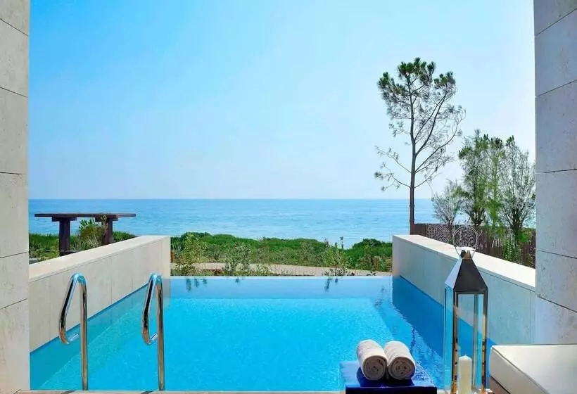 オーシャンビューのプレミアムルーム。, The Romanos, A Luxury Collection Resort, Costa Navarino
