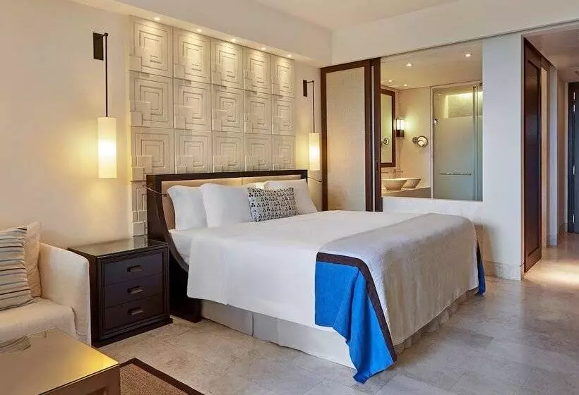 オーシャンビューのプレミアムルーム。, The Romanos, A Luxury Collection Resort, Costa Navarino