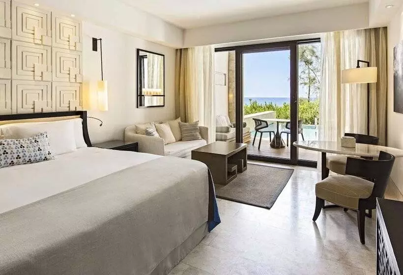 オーシャンビューのプレミアムルーム。, The Romanos, A Luxury Collection Resort, Costa Navarino