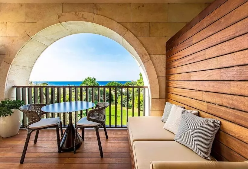 片側に海が見えるデラックスルーム, The Romanos, A Luxury Collection Resort, Costa Navarino