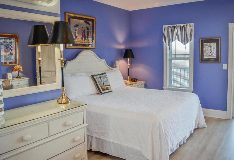 キングサイズベッドのスタンダードルーム, The Sunset Inn