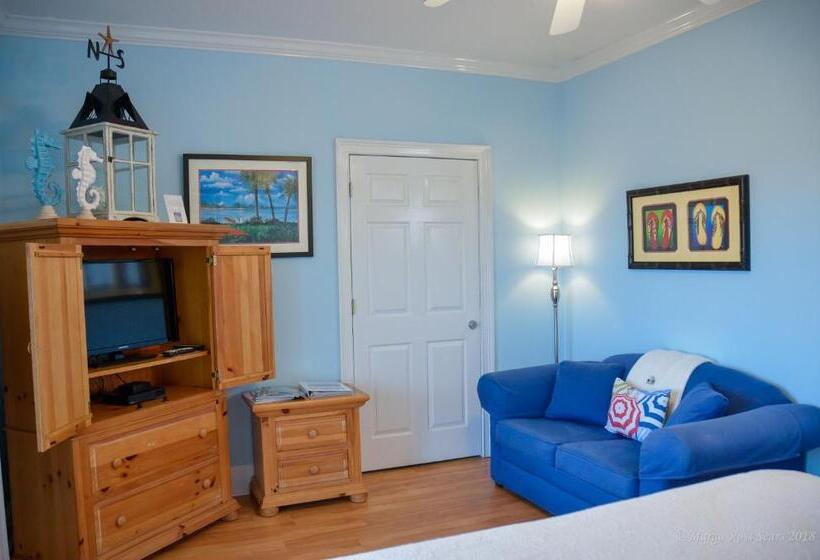 身障者適用キングサイズベッドルーム, The Sunset Inn