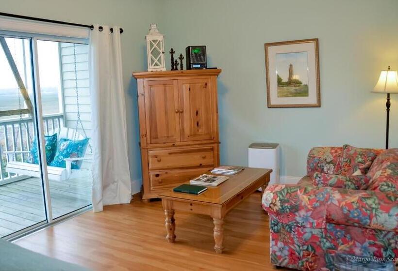 キングサイズベッドのスタンダードルーム, The Sunset Inn