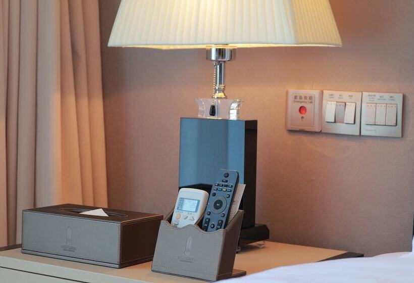 اتاق سوپریور, Vertical City