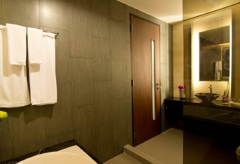 غرفة سوبيريور مطلة على المدينة, Way Hotel Pattaya