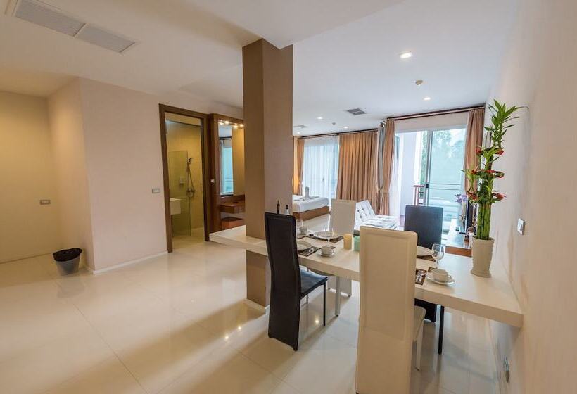 Suite, Tai Pan Resort And Condominium