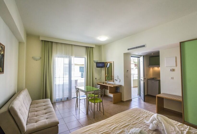 استودیو استاندارد با چشم‌انداز باغ, Athina Beach Hotel