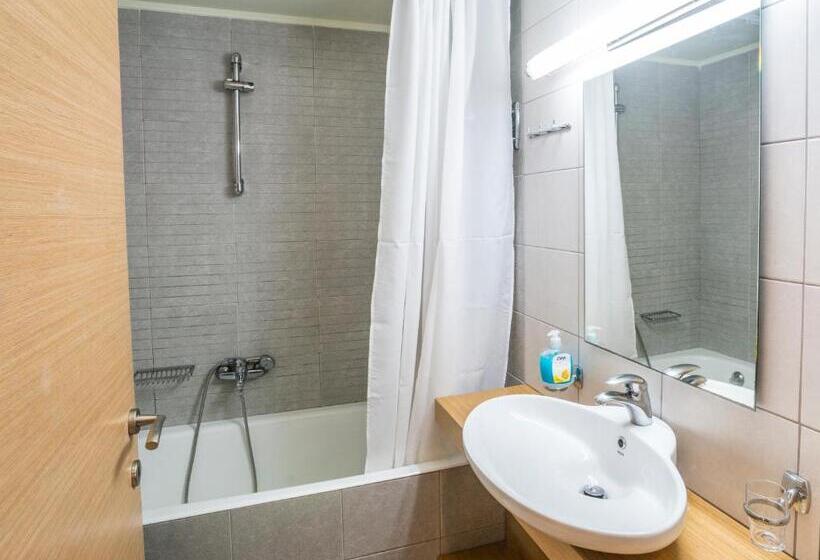 Апартаменты 1 Спальня Вид на Сад, Athina Beach Hotel