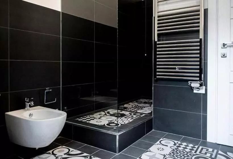 اتاق لوکس, B&b Santi Quattro Al Colosseo
