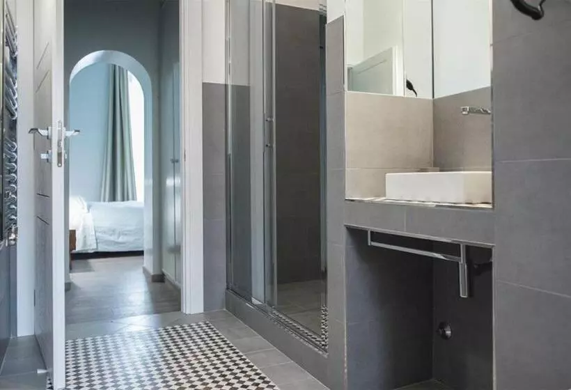 اتاق لوکس, B&b Santi Quattro Al Colosseo