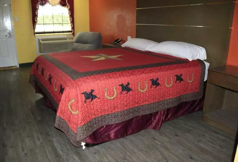 キングサイズベッドのスタンダードルーム, Chaparral Motel Hallettsville