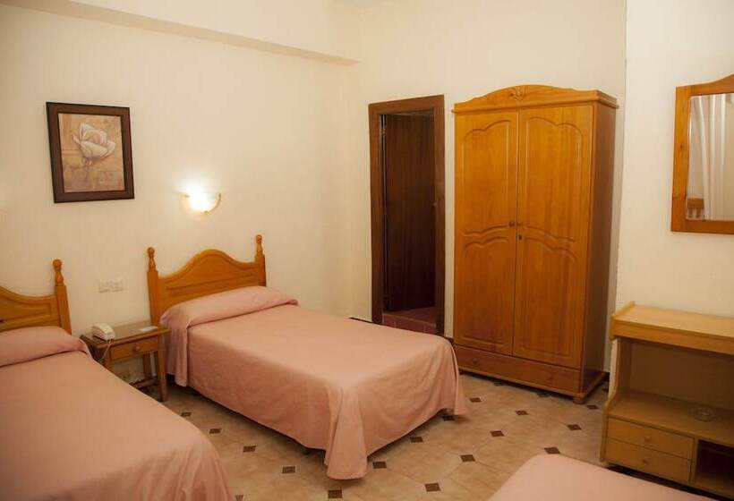 Quarto Estandar, Hostal Paris