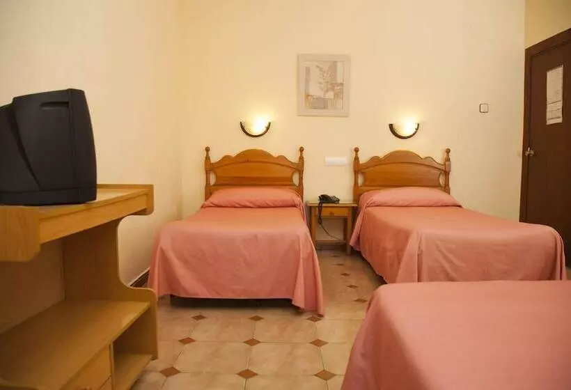スタンダードトリプルルーム, Hostal Paris