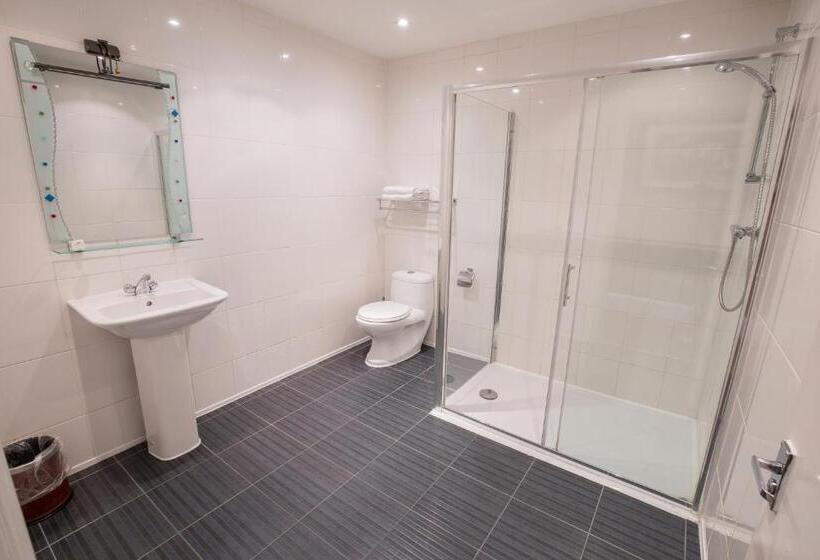 סוויטת ג'וניור, Banks