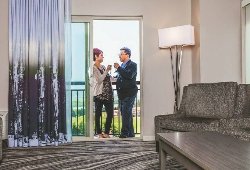 복층 룸 퀸 침대, Bear River Casino Resort