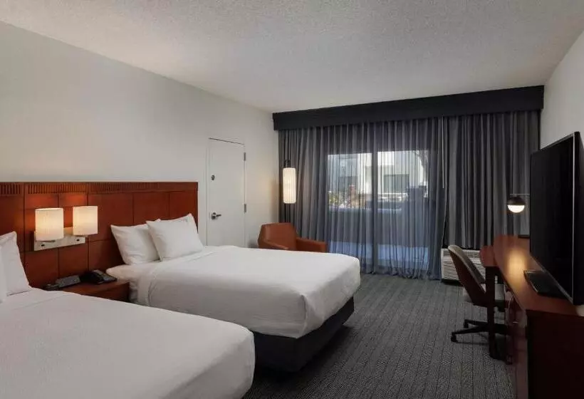 ２ダブルベッドのスタンダードルーム, Courtyard By Marriott Denver Central Park
