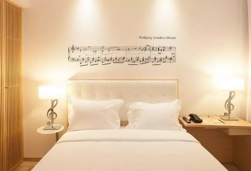اتاق استاندارد, Da Musica